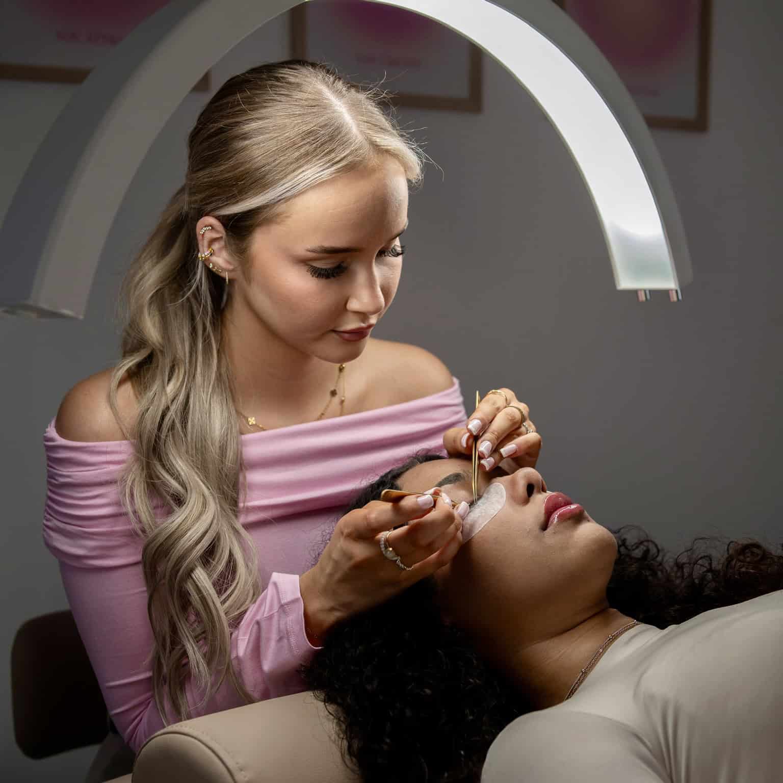 Mila Sandhaus Beauty Ladbergen PMU Wimpern Schulungen